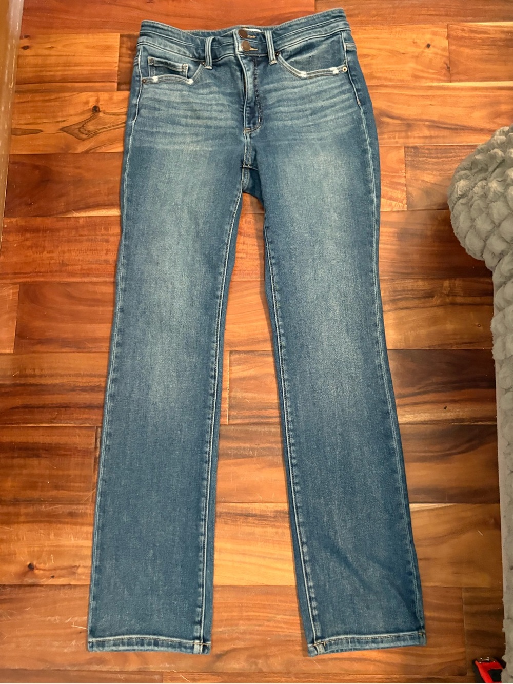 BKE Parker Universal Fit High Rise Straight Jeans Women’s 29x32 Medium Wash (425